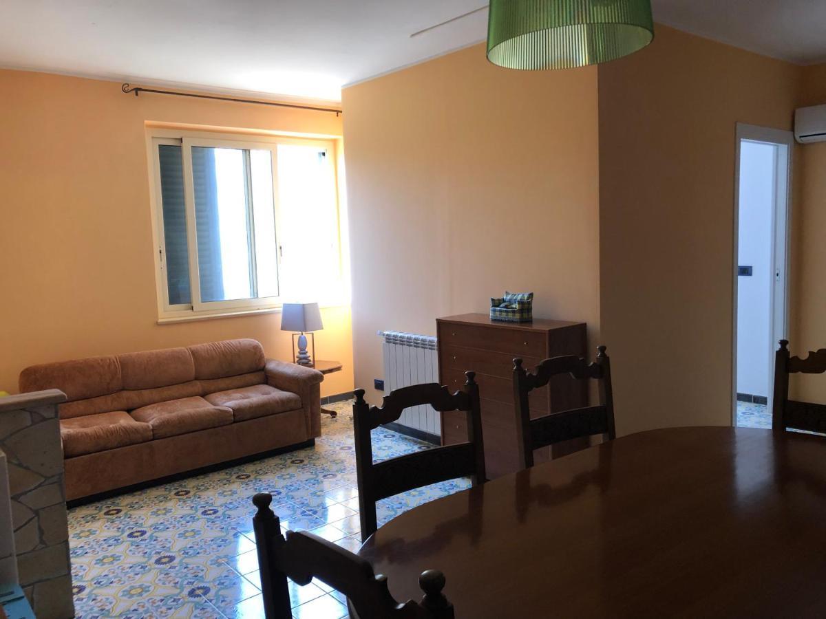 B&B Villa Zia Febronia Patti Buitenkant foto