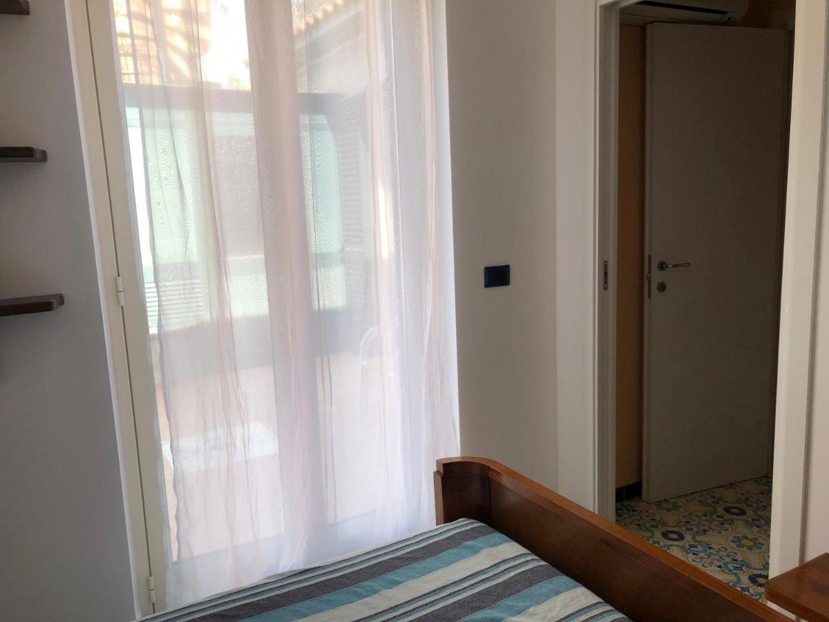 B&B Villa Zia Febronia Patti Buitenkant foto