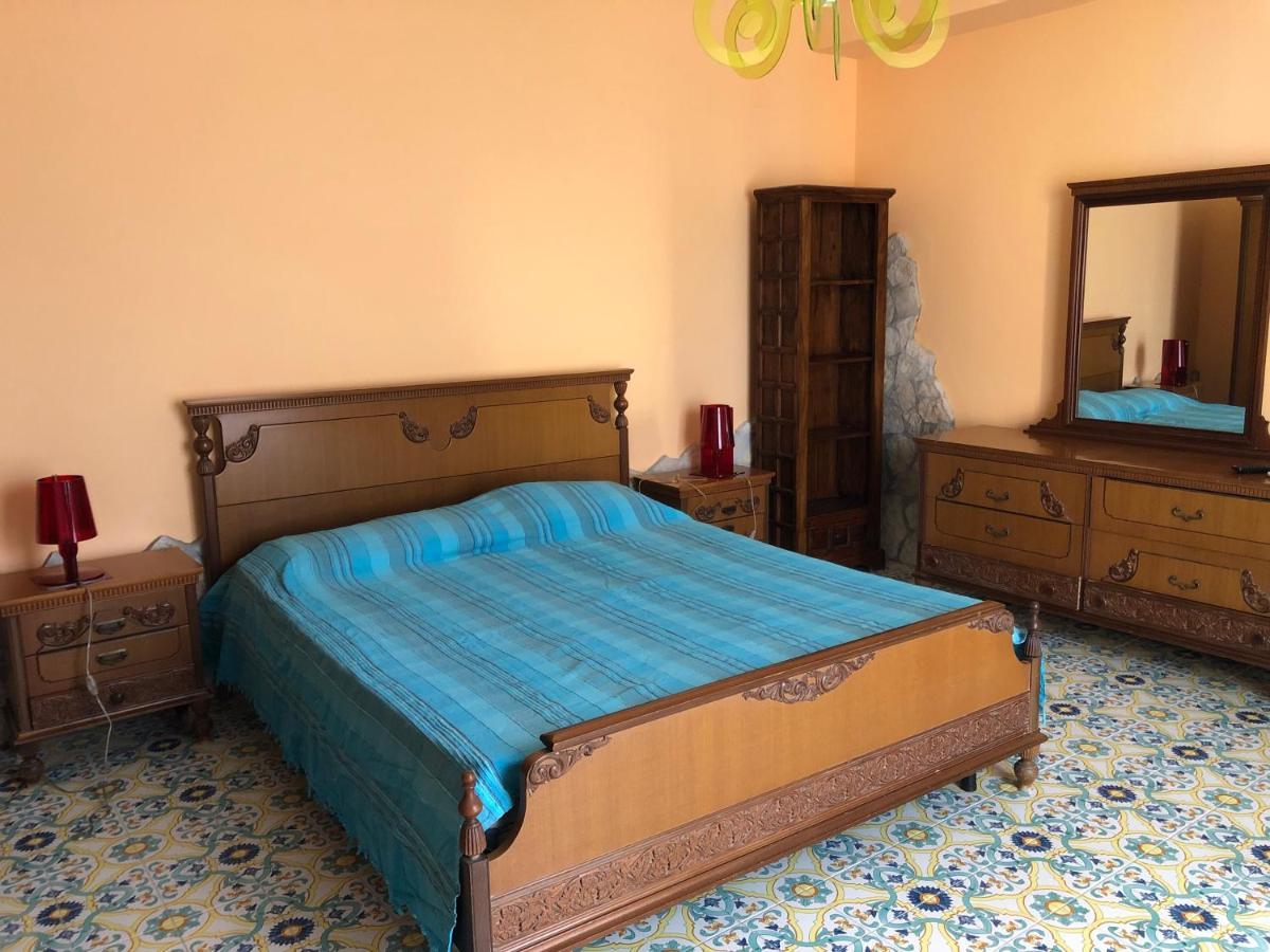 B&B Villa Zia Febronia Patti Buitenkant foto