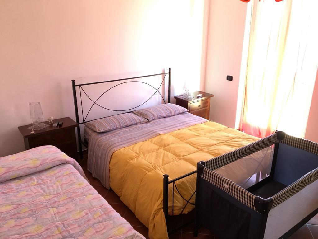 B&B Villa Zia Febronia Patti Buitenkant foto
