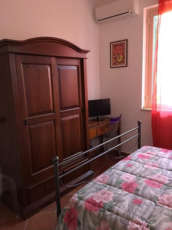B&B Villa Zia Febronia Patti Buitenkant foto